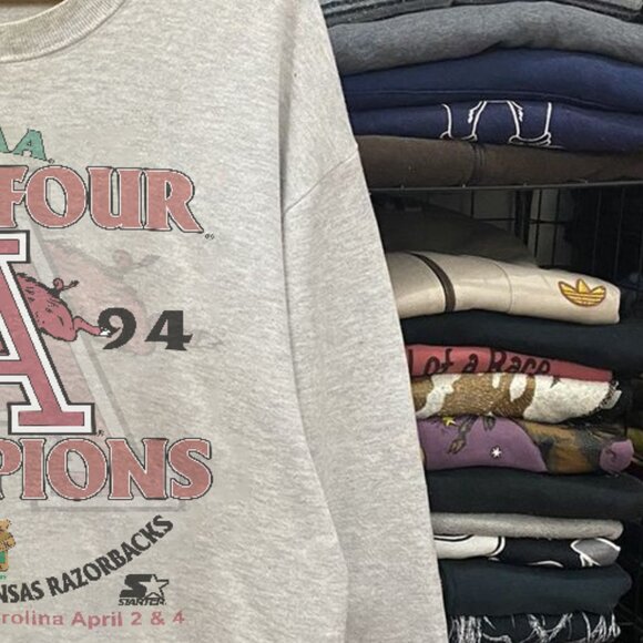 Vintage 1994's NCCA Champions Arkansas Razorbacks Shirt, 90s Razorback Shirt tee - Picture 3 of 4